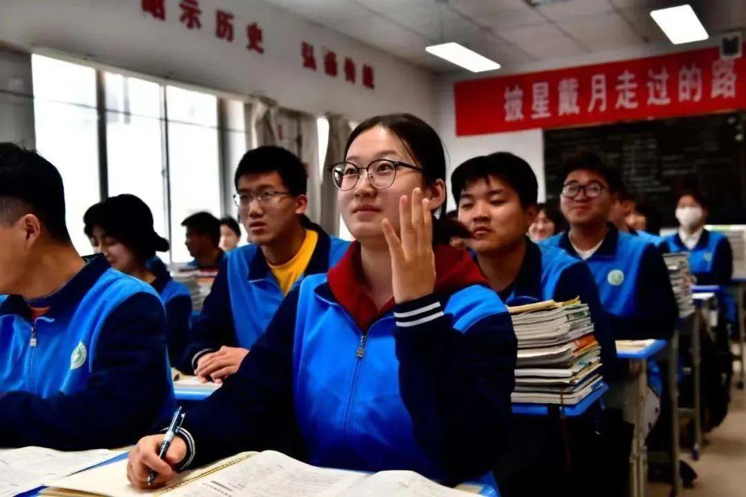 勵志！暖心！寧縣二中“高位截肢”女孩鞏瑜圓夢西北師大