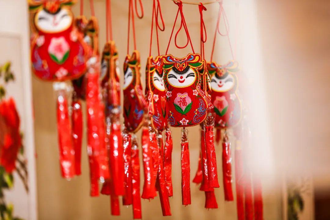 香約慶陽 包容天下丨慶陽香包，一針一線 送出如意祝福
