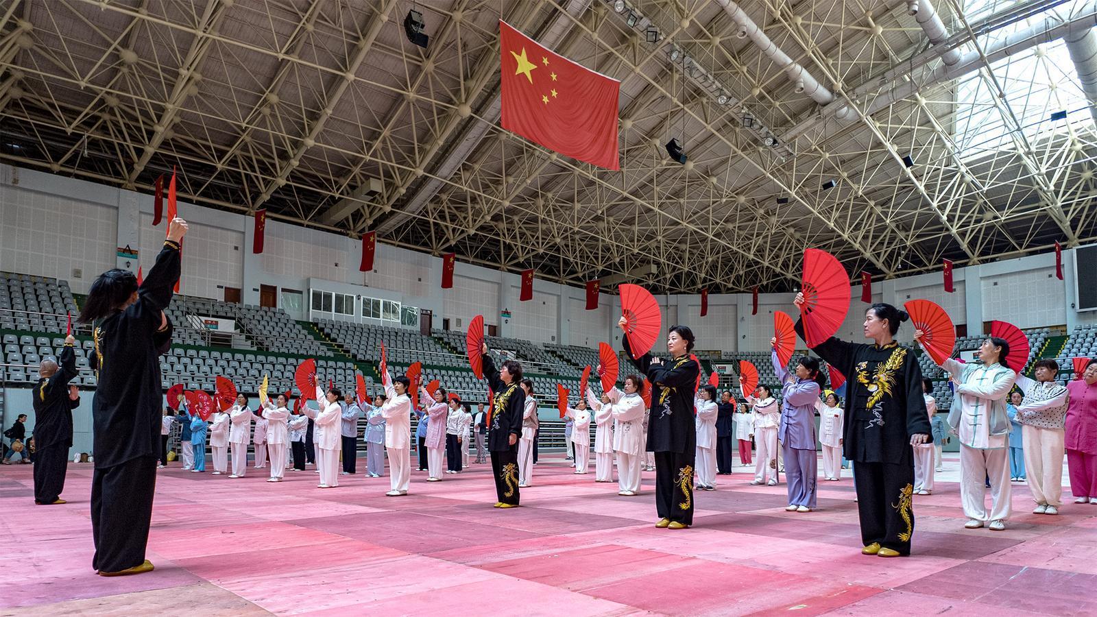 【圖說(shuō)慶陽(yáng)】“體育+非遺！慶陽(yáng)30場(chǎng)太極公益課掀起‘動(dòng)靜相宜’健康潮”